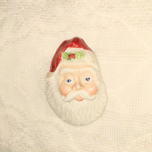 6 Brooch bundle Christmas Vtg. Santa Tree Religious Manger scene star rhinestone - Picture 4 of 10